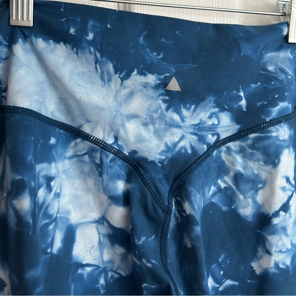 Balance Athletica Blue Tye Dye leggings - Picture 4 of 6
